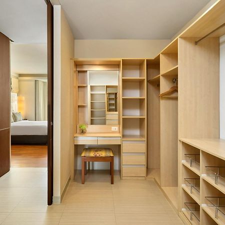 The Park Nine Hotel Srinakarin Бангкок Екстер'єр фото