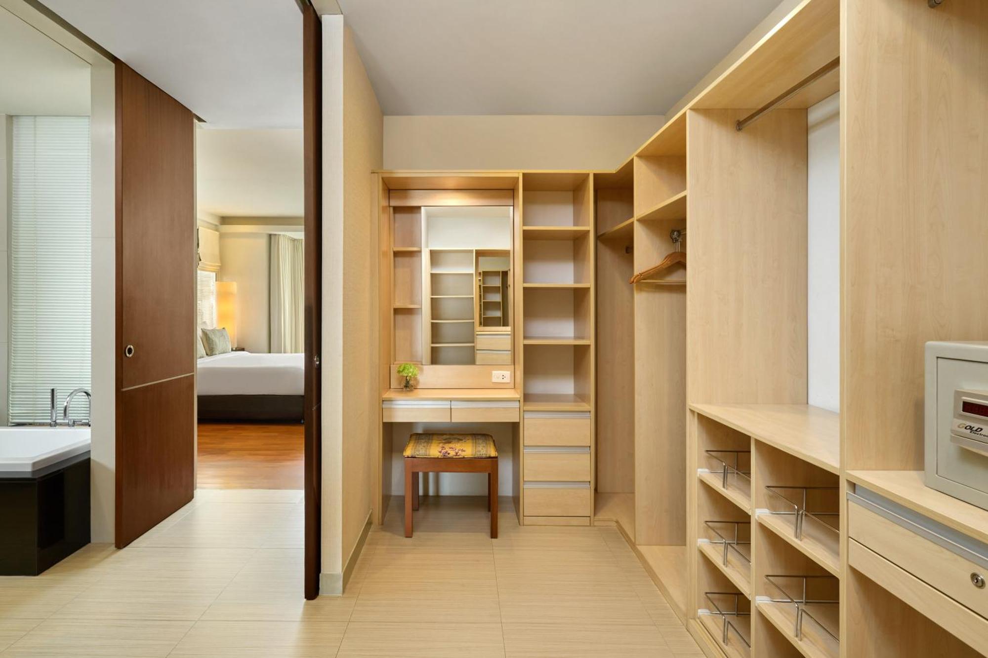 The Park Nine Hotel Srinakarin Бангкок Екстер'єр фото